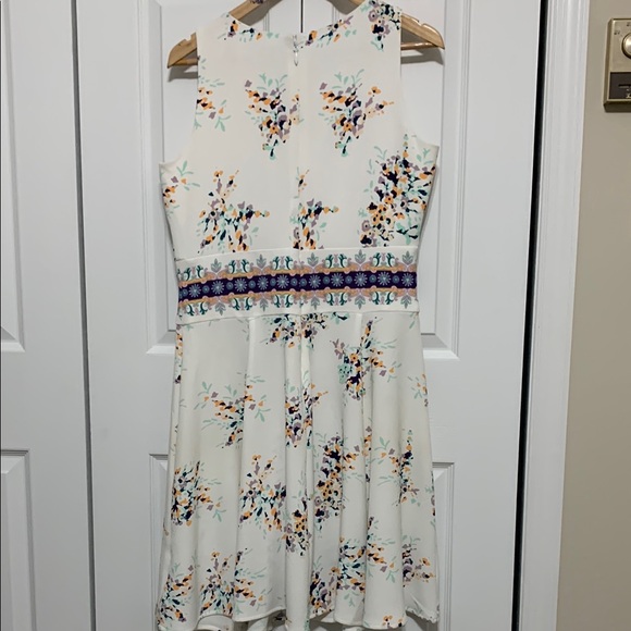 New York & Company Eva Mendes White Sleeveless Dress - Picture 4 of 6